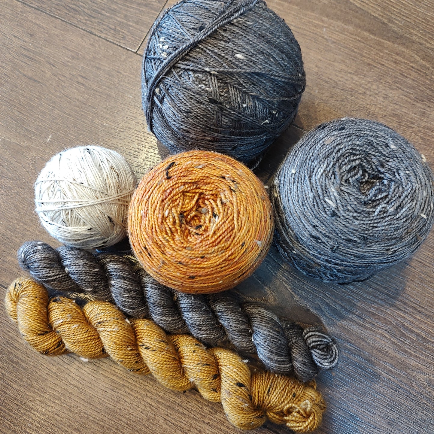 Yarn - Hand-dyed 4ply tweed - 77