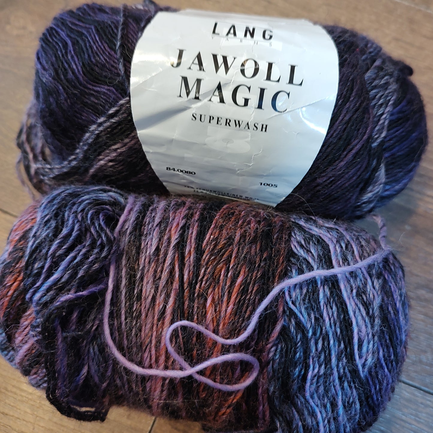 Yarn - Lang Jawoll Magic - 105