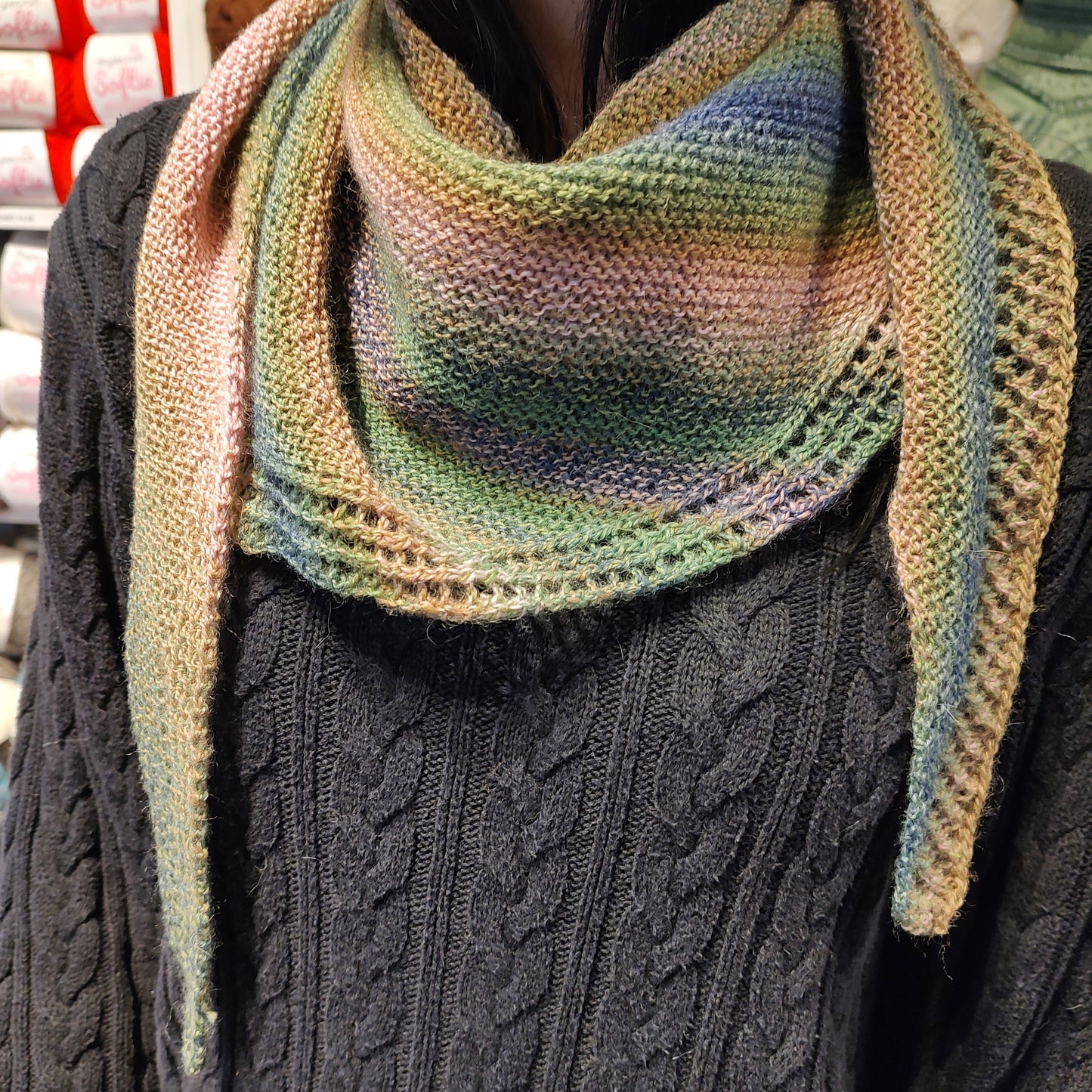 Handmade - small knitted shawl - 34