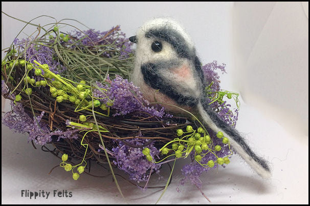 Needlefelt a Long tail Tit