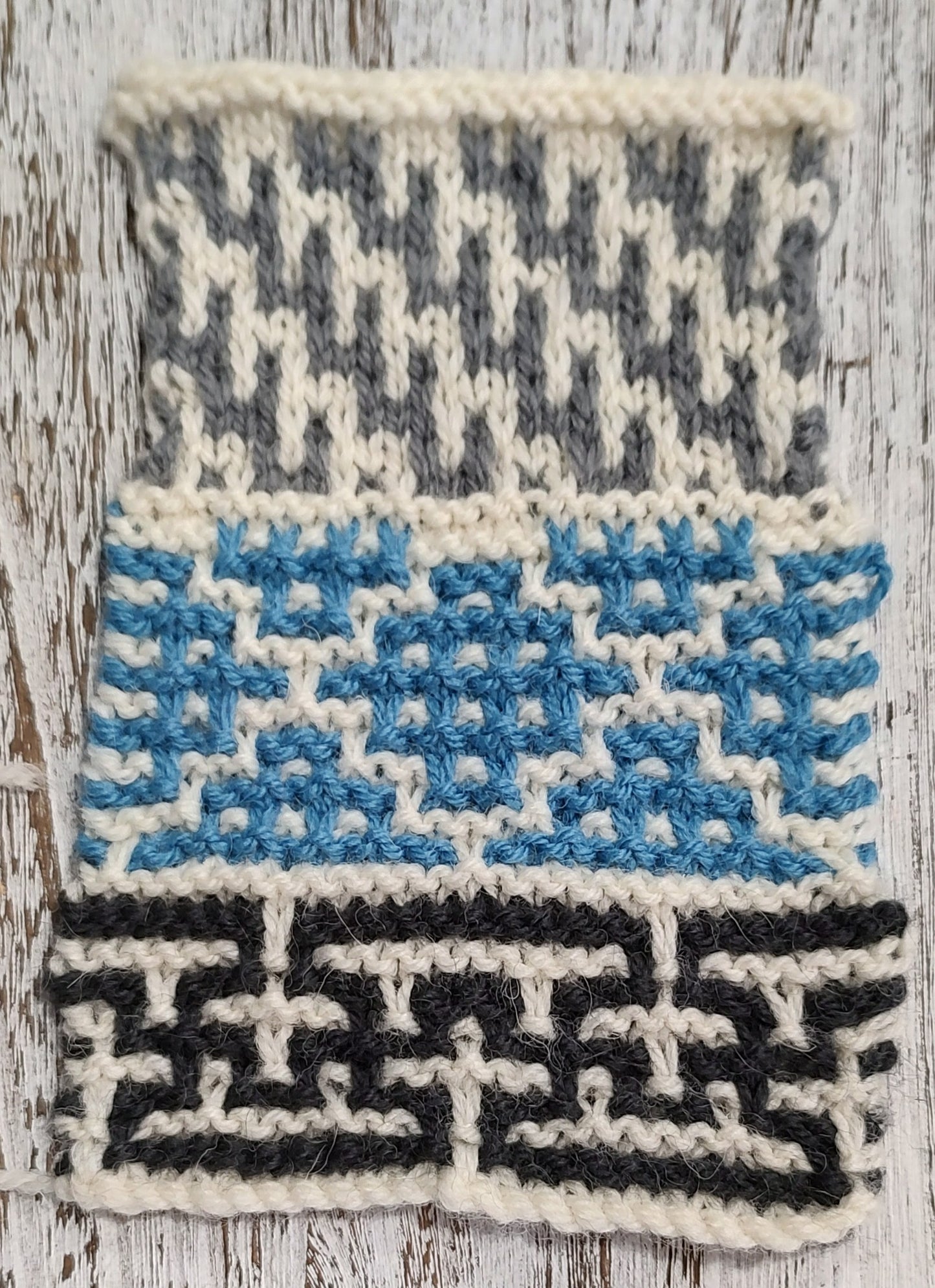 Introduction to mosaic knitting