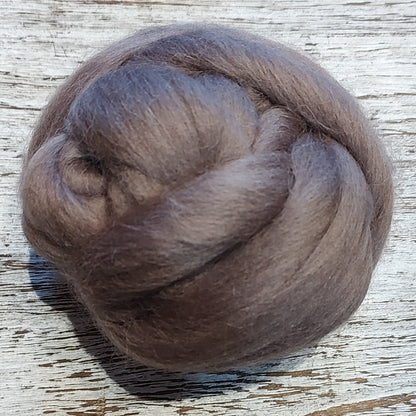 Dyed Corriedale tops