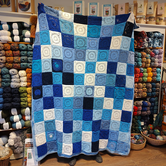 Handmade - big blue crochet blanket - 33