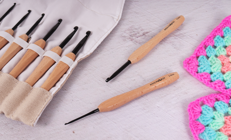 Beechwood crochet hook set