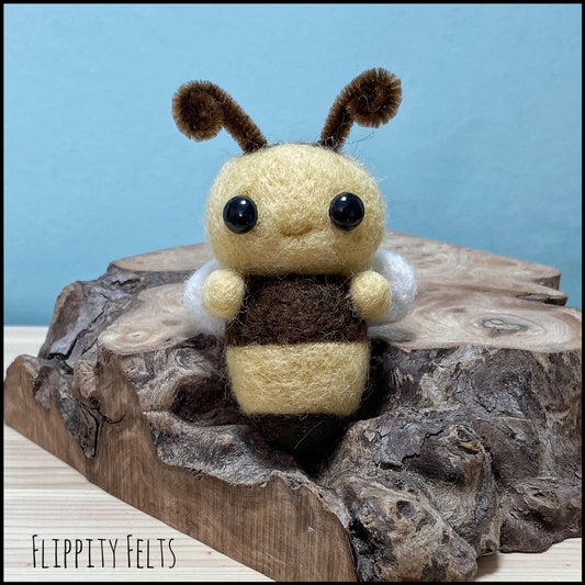 Needlefelt a Buzzy Bee