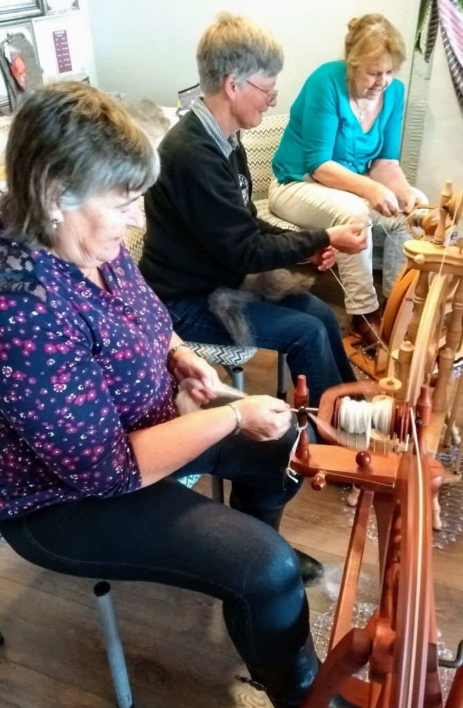 Beginners introduction to using a spinning wheel